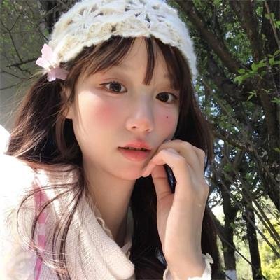 爬上山